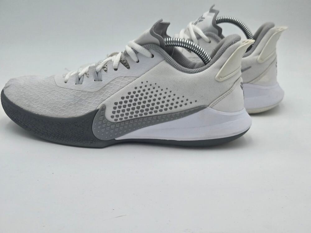 Nike Mamba Fury CK2087 100 Mens 9 White Wolf Grey Kobe Basketball Shoes